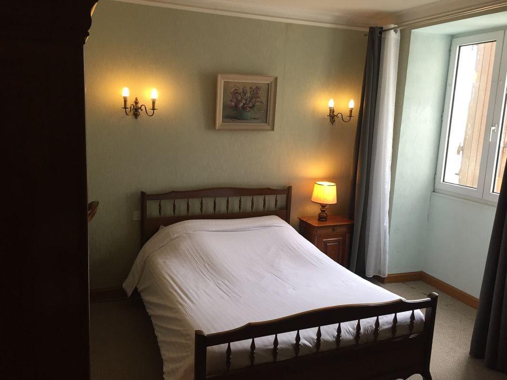 Hotel Central Chaunay Esterno foto