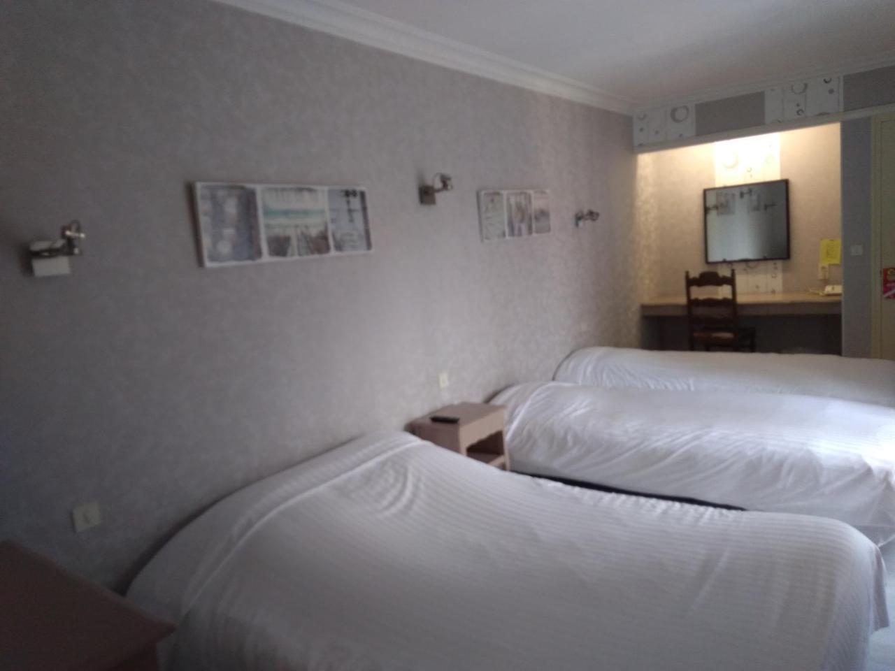 Hotel Central Chaunay Esterno foto