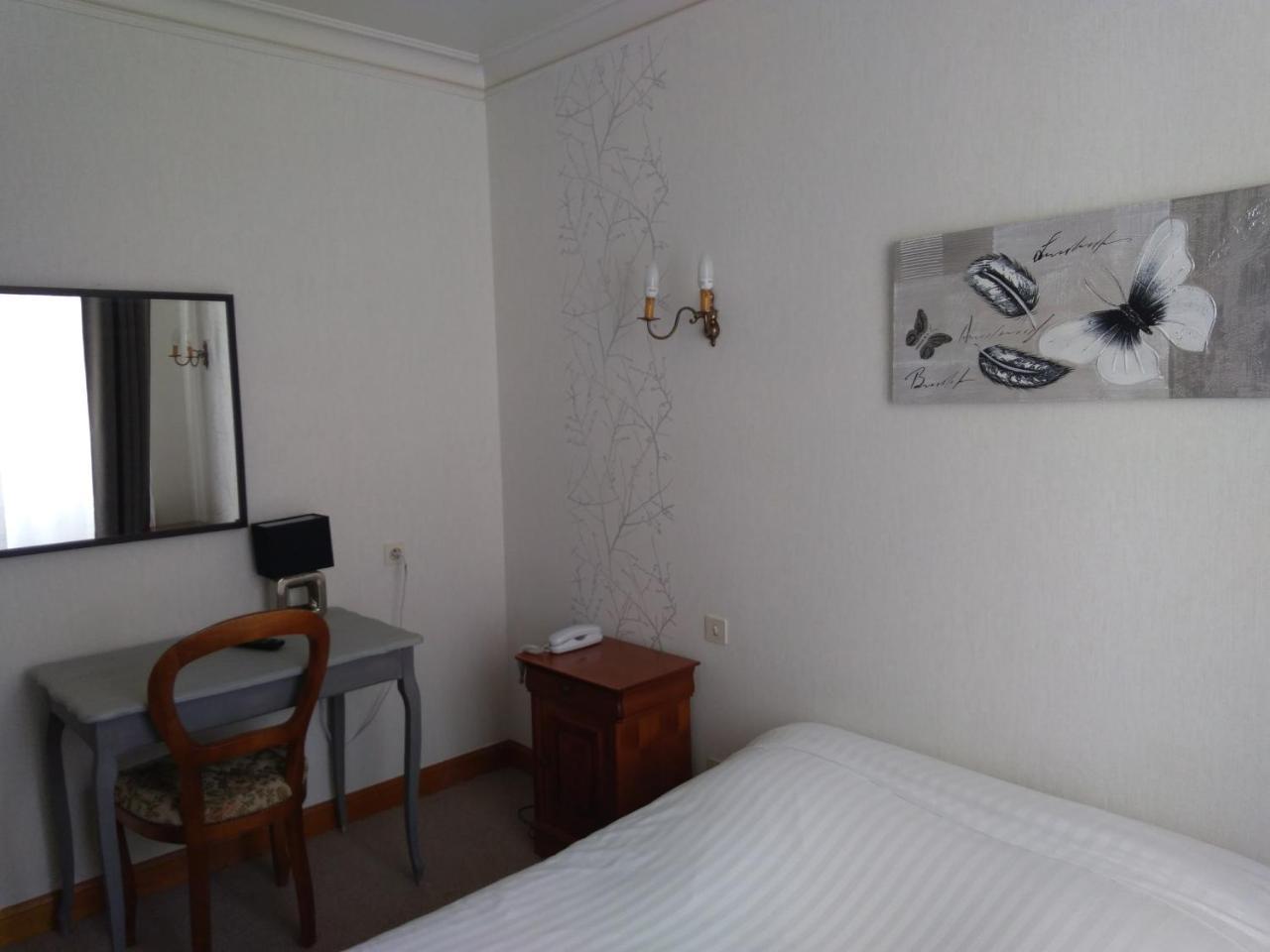 Hotel Central Chaunay Esterno foto